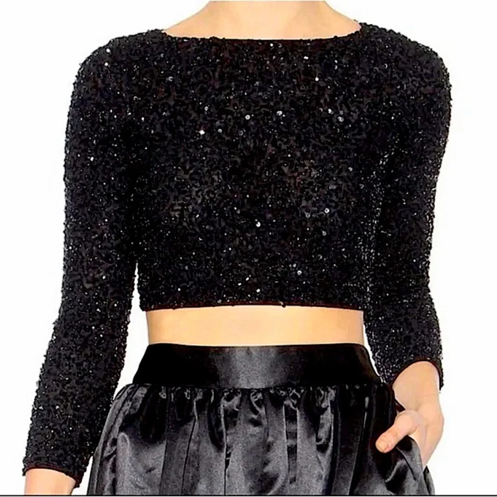 Alice + Olivia Lacey Embellished Bracelet-Sleeve Crop Top Black Size 8 - Picture 2 of 16